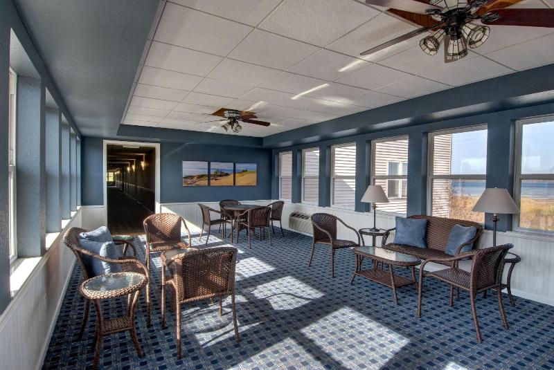 فندق Cherry Tree Inn & Suites