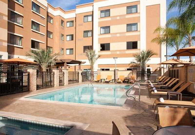 ホテル Courtyard By Marriott San Diego Oceanside