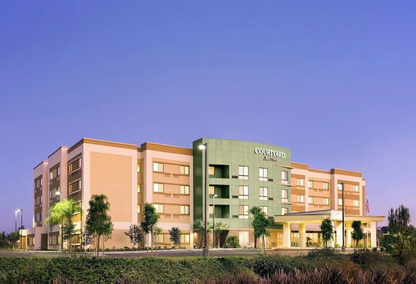 ホテル Courtyard By Marriott San Diego Oceanside