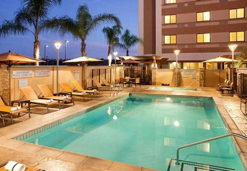 ホテル Courtyard By Marriott San Diego Oceanside