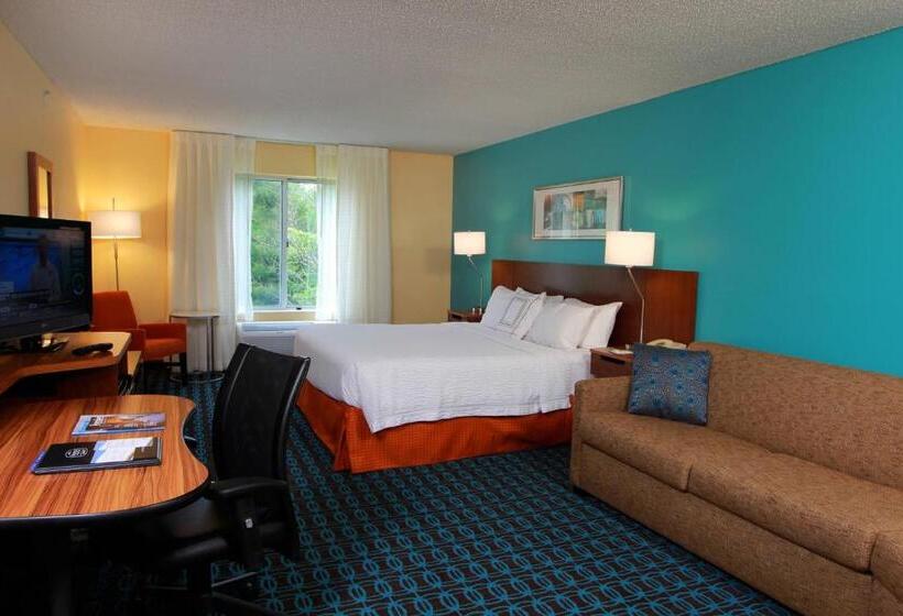 فندق Fairfield Inn & Suites Traverse City