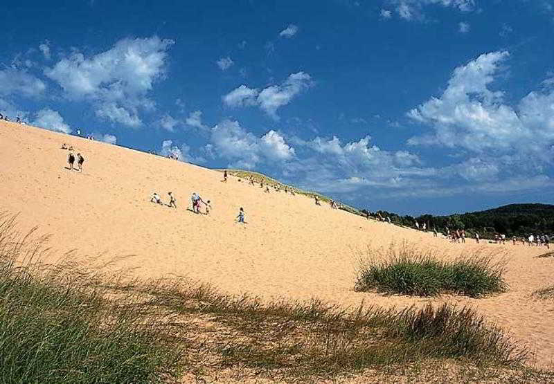 فندق Fairfield Inn & Suites Traverse City