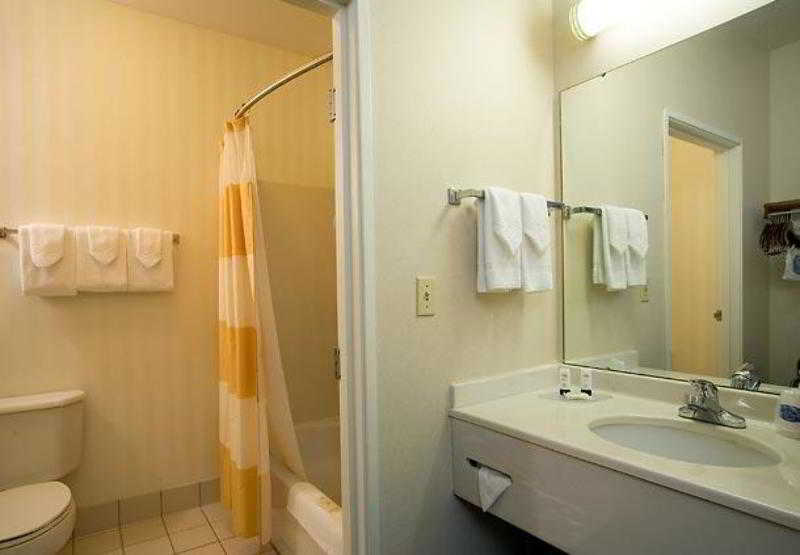 فندق Fairfield Inn & Suites Traverse City