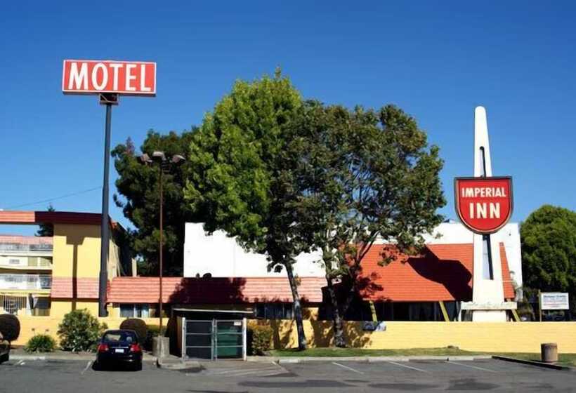 בית מלון כפרי Imperial Inn Oakland