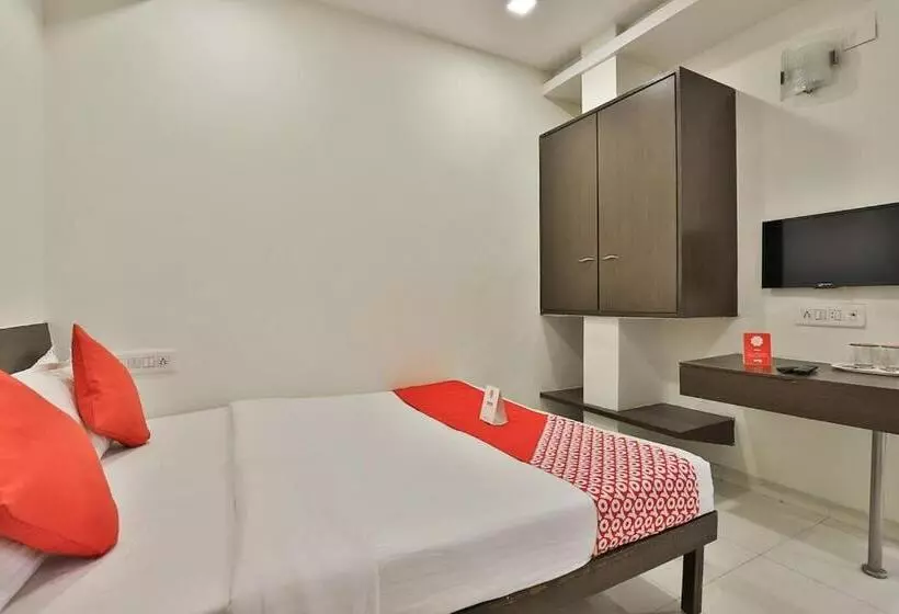 בית מלון כפרי Isher International