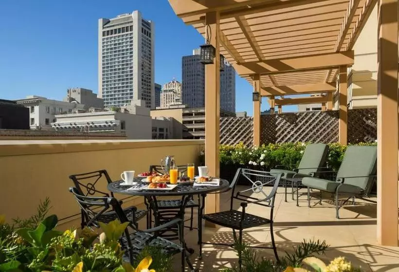 هتل Orchard Garden