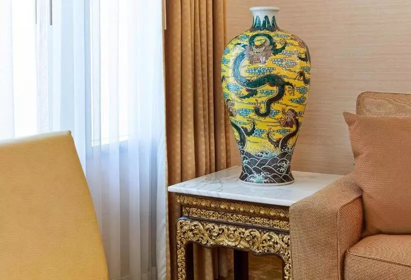 هتل Orchard Garden