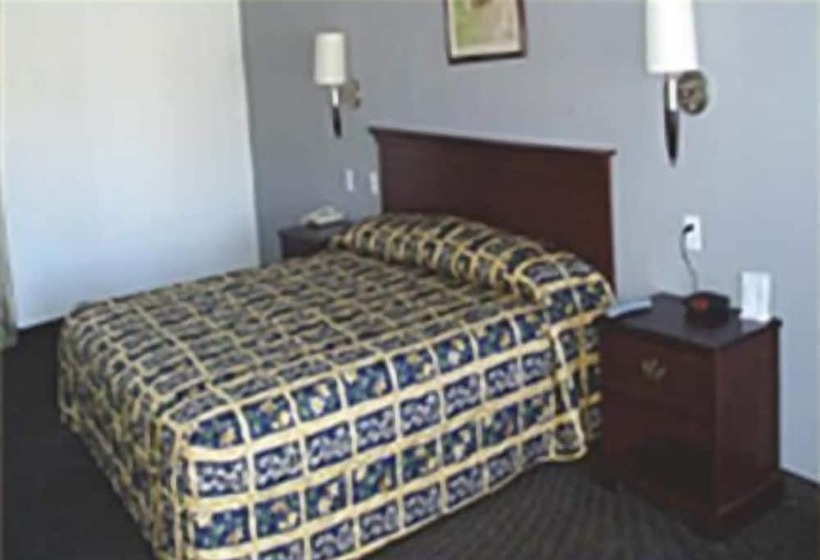 فندق Texas Inn & Suites