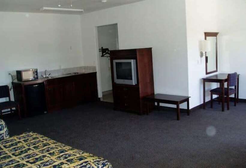 فندق Texas Inn & Suites