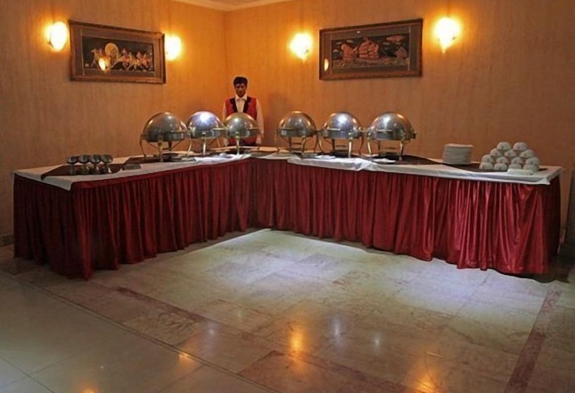 فندق The Residency