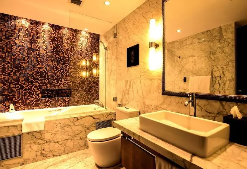 Oakwood Premier Prestige Bangalore