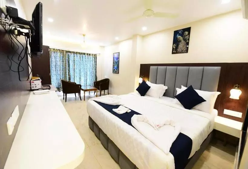 リゾートホテル Shree Gajanana   Lift  Wifi With Restaurant Facilities Near Sea Beach Best Choice Of Travellers By M