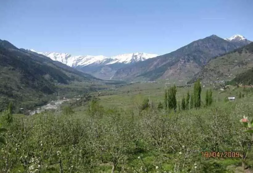 Sarthak Resorts Reside In Nature With Best View, 9 Kms From Mall Road Manali