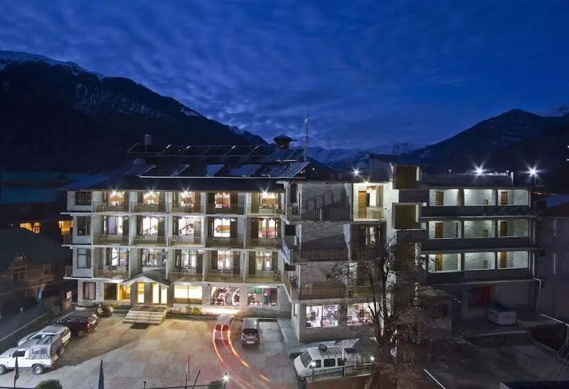Sarthak Resorts Reside In Nature With Best View, 9 Kms From Mall Road Manali