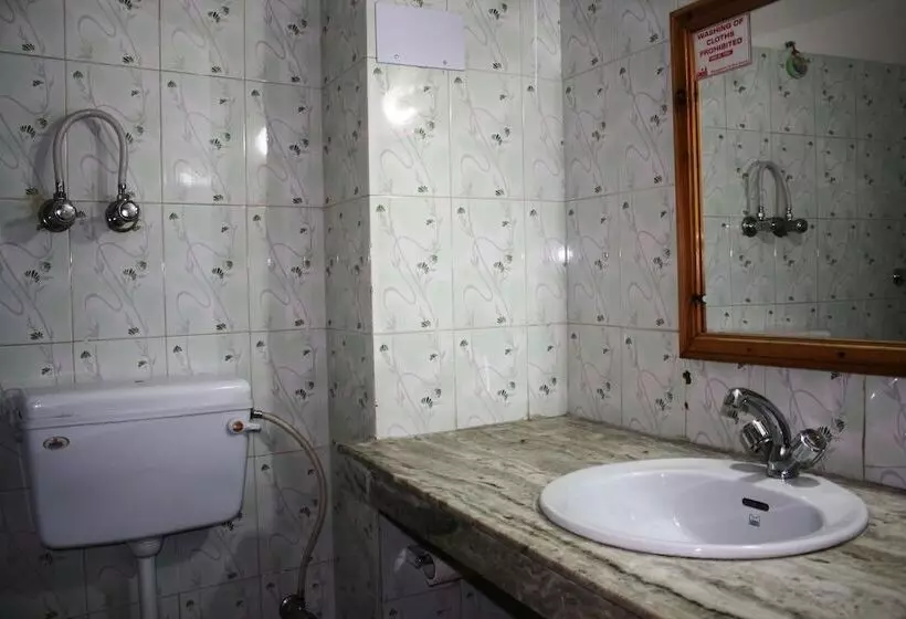 Sarthak Resorts Reside In Nature With Best View, 9 Kms From Mall Road Manali