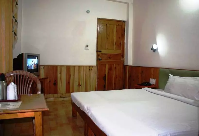 Sarthak Resorts Reside In Nature With Best View, 9 Kms From Mall Road Manali