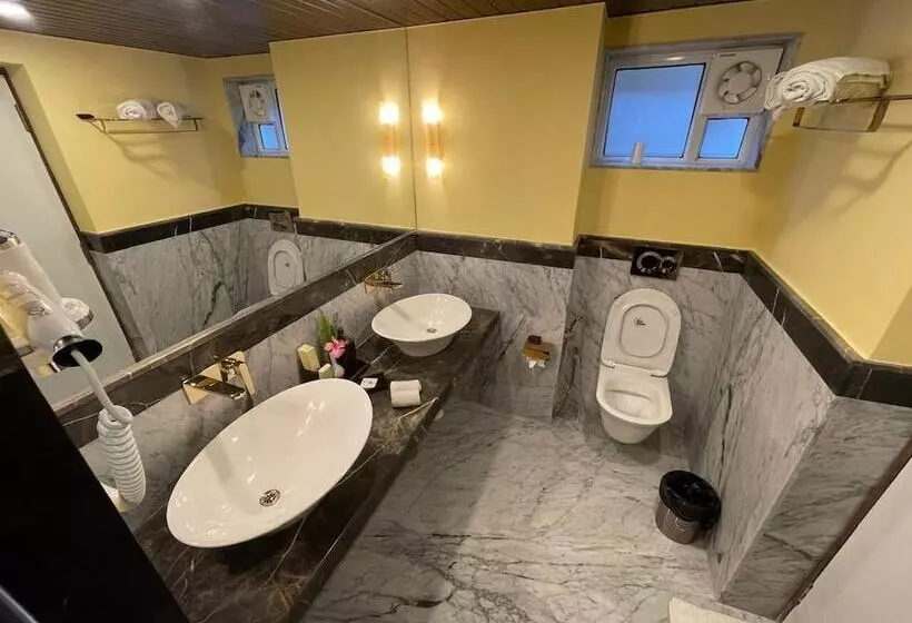 Cama Rajputana Club Resort, Mount Abu