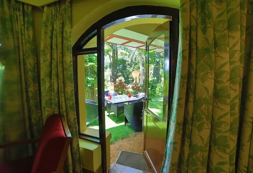 Cama Rajputana Club Resort, Mount Abu