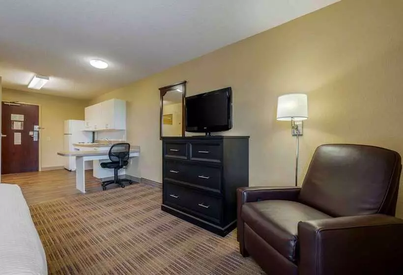 Extended Stay America Suites  Chicago  Gurnee