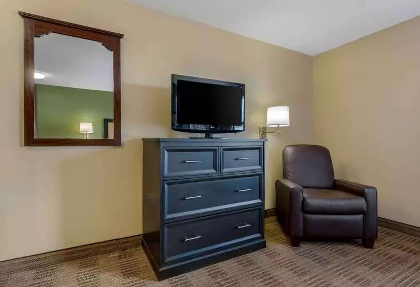 Extended Stay America Suites  Chicago  Gurnee