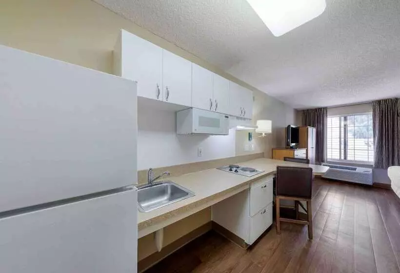 Extended Stay America Suites Los Angeles Glendale