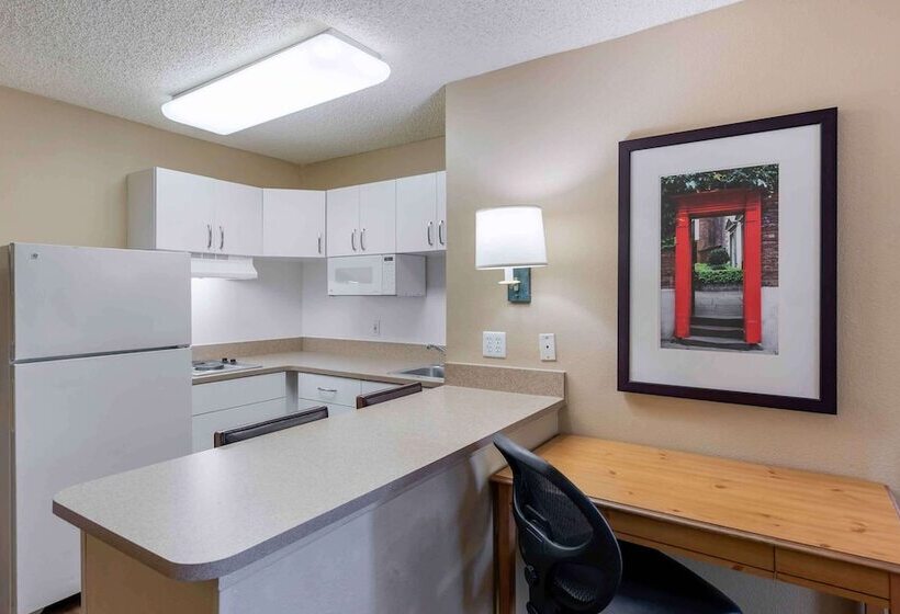 Extended Stay America Suites  Los Angeles  Glendale