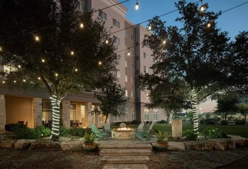 호텔 Courtyard By Marriott San Antonio Six Flags At The Rim