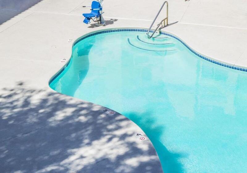 فندق Fairfield Inn & Suites By Marriott Albuquerque Airport