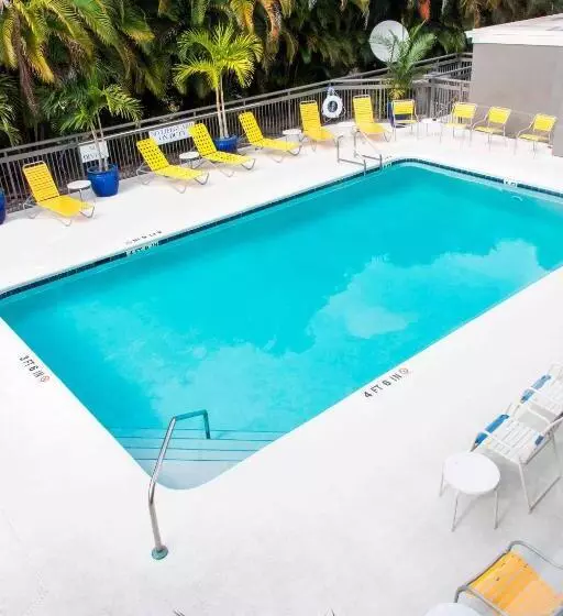 호텔 Fairfield Inn & Suites By Marriott Fort Myers Cape Coral