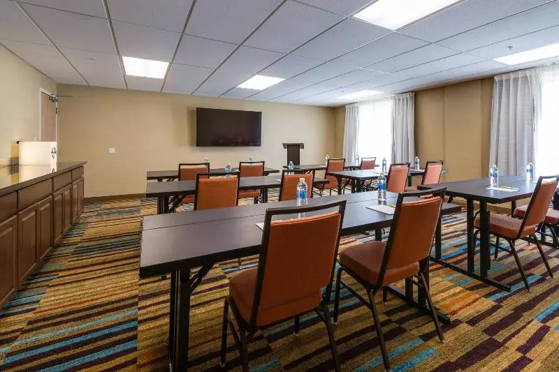 호텔 Fairfield Inn & Suites By Marriott Fort Myers Cape Coral