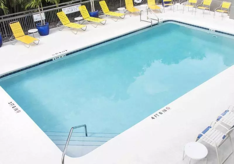 호텔 Fairfield Inn & Suites By Marriott Fort Myers Cape Coral