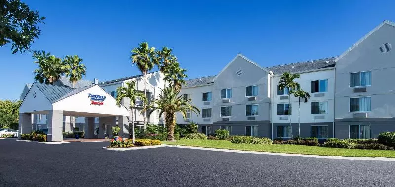 호텔 Fairfield Inn & Suites By Marriott Fort Myers Cape Coral