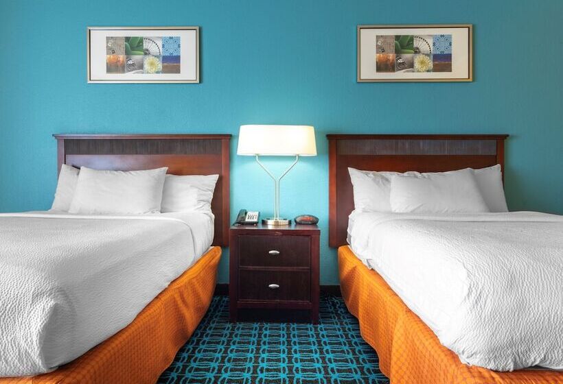 فندق Chester Inn & Suites