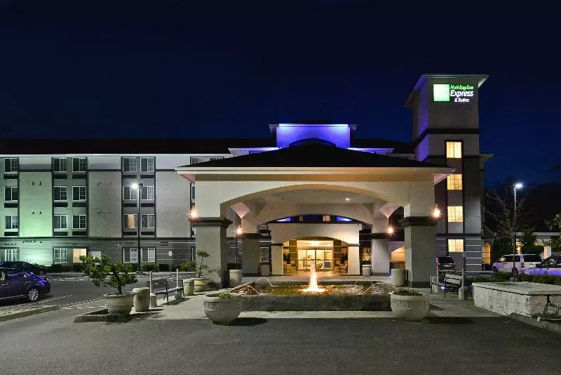 호텔 Holiday Inn Express & Suites Tacoma South   Lakewood, An Ihg