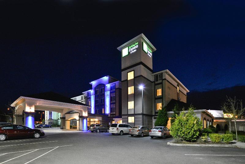 ホテル Holiday Inn Express & Suites Tacoma South   Lakewood, An Ihg