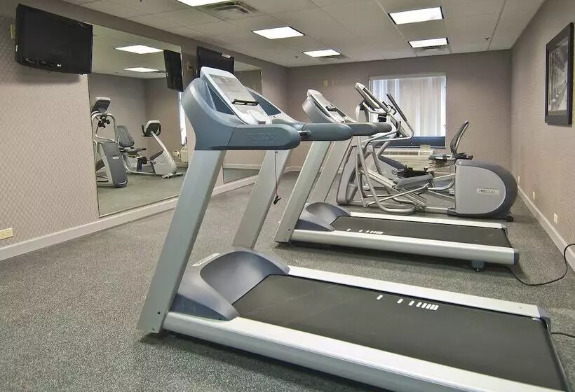 فندق Holiday Inn Express & Suites Jackson / Pearl Intl Airport By Ihg