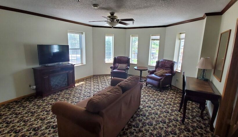 فندق Roosevelt Inn Mount Rushmore