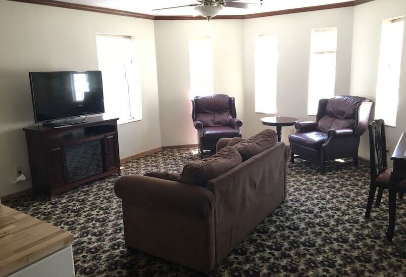 فندق Roosevelt Inn Mount Rushmore