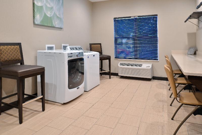 فندق Staybridge Suites Wichita Falls, An Ihg