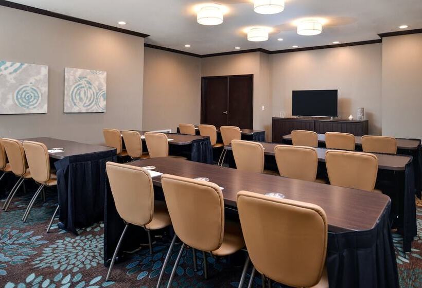 فندق Staybridge Suites Wichita Falls, An Ihg