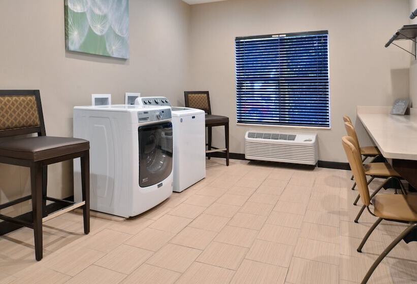 فندق Staybridge Suites Wichita Falls, An Ihg