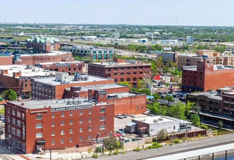 호텔 Wyndham Grand Oklahoma City Downtown