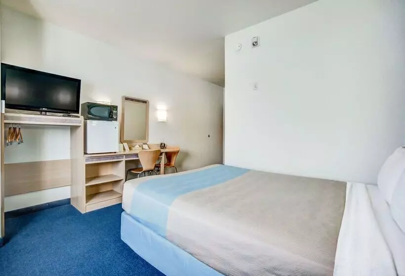 Motel 6 Red Deer, Ab