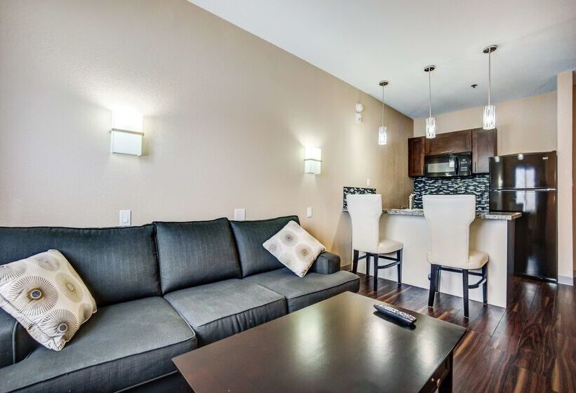 Motel 6 Red Deer, Ab