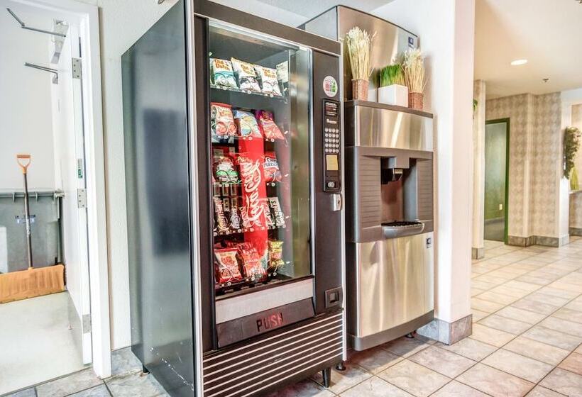 Motel 6 Red Deer, Ab