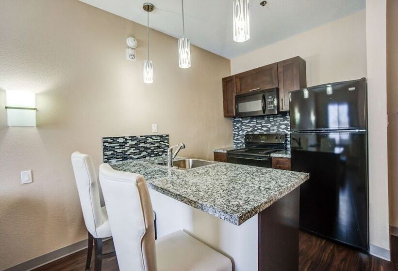 Motel 6 Red Deer, Ab