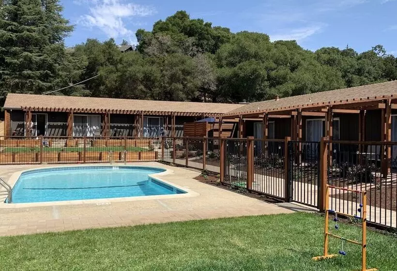 אתר נופש Hidden Valley Inn