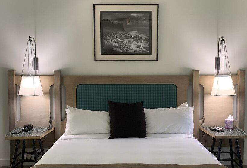 Курорт Hidden Valley Inn