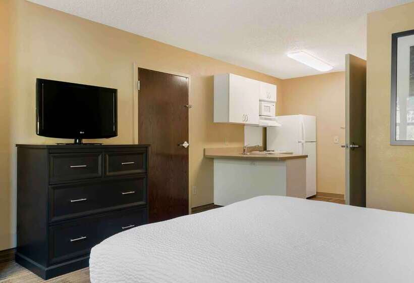 Extended Stay America Suites  Detroit  Canton