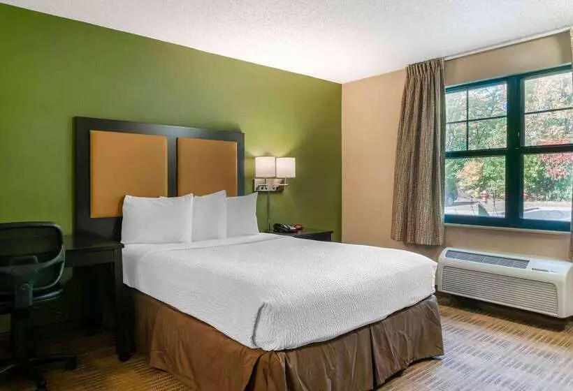 Extended Stay America Suites Detroit Canton